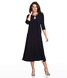 MOB - this style seems very figure forgiving. (Dillard's) Mother Of The Bride Trouser Suits, Tea Length Cocktail Dresses, Women Modeling, Dresses Bride, Mob Dress, Bride Groom Dresses, Mother Of The Bride Dresses Long, Mother Of Bride Dresses, Beaded Jacket