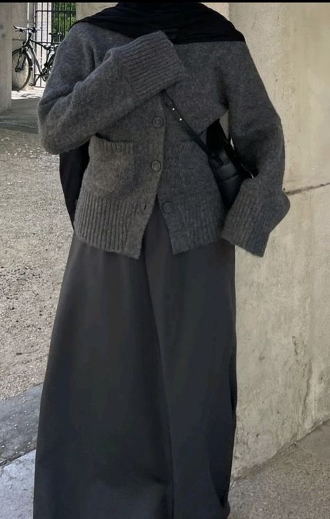 Skirts And Cardigans Outfit, Hijabi Cardigan Outfit, Modest Acubi, Cardigan With Skirt, Cardigan Skirt Outfit, Cardigan And Skirt Outfit, Cardigan Outfit Hijab, Hijabi Winter Outfits, Modest Winter Outfits