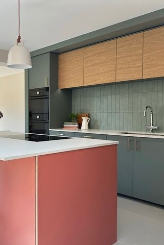 Plykea Arpa Bloom Rosa Shade and oak veneered plywood kitchen fronts for an IKEA kitchen, mixed with IKEA Bodarp green fronts. All for IKEA Metod or Sektion cabinets. 📷️ @studiofabbri #plywoodkitchen #birchplywood #plywood #ikeahack #kitchenideas #kitchentrends Ikea Kitchen Bodarp, Ikea Bodarp Green, Ikea Bodarp Green Kitchen, Bodarp Kitchen Ideas, Bodarp Kitchen, Ikea Bodarp, Sektion Cabinets, Ikea Kitchens, Plywood Kitchen