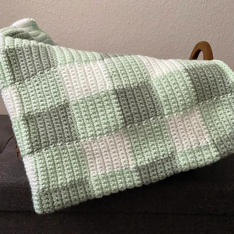 Finally finished this Gingham Baby Blanket. I’m in love with these green tones!! Pattern designed by @theloopholefoxcrochet #gingham #crocheting #neutralshade #homedecor White Baby Blanket, Crochet Blanket Designs, April 6, Blanket Crochet, Green Tones, Blanket Designs, Baby Blanket Crochet, Green And White, Baby Blanket