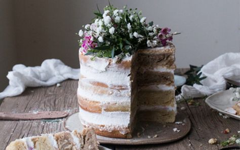 Rhubarb and Lemon Layer Cake [Vegan] | One Green Planet Rhubarb Layer Cake, Rhubarb Filling, Simple Frosting, Vegan Rhubarb, Scones Vegan, Vegan Winter Recipes, Vegan Food Photography, Cheesecake Vegan, Lemon Layer Cakes