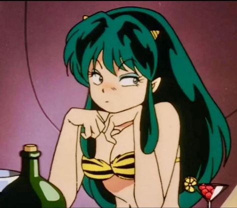 90s Anime Shows, Urusei Yatsura Pfp, Urusei Yatsura Lum Pfp, Urusei Yatsura 1981, 90s Anime Eyes, Old Anime 90s Aesthetic, Lum Cosplay, Anime 90s Style, Lum Icon