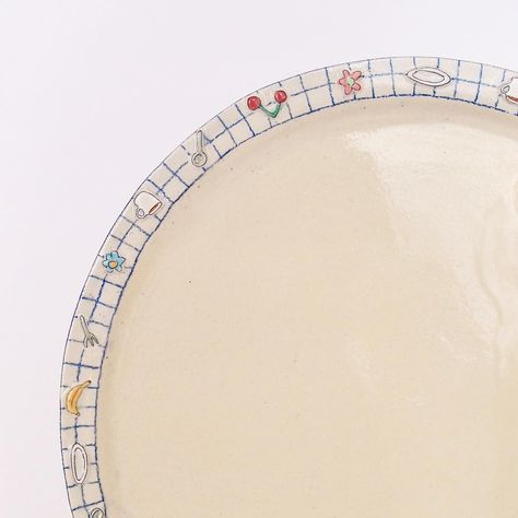 Serving plate 32 cm #pottery #ceramics #cermica #kuchenplatte #kuchen #cake #plate #servingplate Pottery Idea, Ceramic Serving Platter, Plate Ceramic, Cerámica Ideas, Ceramics Ideas, Pottery Ceramics, Ceramics Ideas Pottery, Oval Platter, Serving Plate