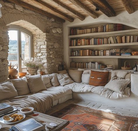 Tuscany House Interior, Italian Home Interior, Italy Homes Interior, Mediterranean Living Room Ideas, Mediterranean Living Room Decor, Tuscany Home, Tuscany House, Mediterranean Living Room, Italian Living Room