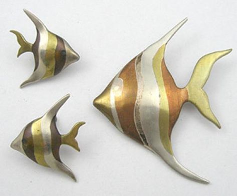 Los Castillo Married Metals Fish Brooch Set - Garden Party Collection Vintage Jewelry Cut Coin Jewelry, Mexican Silver Jewelry, Fish Brooch, Fish Earrings, Metal Fish, Metalwork Jewelry, Jewelry Design Inspiration, Art Necklaces, Mixed Metal Jewelry