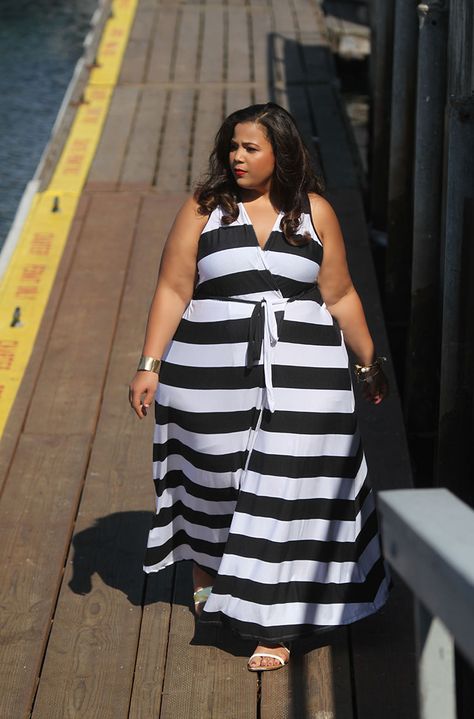 GarnerStyle | The Curvy Girl Guide: Garnerstyle for Rebdolls Large Size Swimwear, Striped Dress Outfit, Garner Style, Ugly Dresses, Plus Zise, Full Figure Fashion, Big Girl Fashion, Plus Size Designers, Plus Size Models