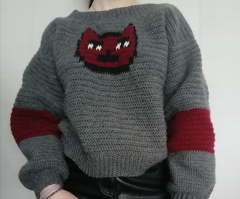 Adventure time Marceline's sweater diy Prismo Adventure Time Crochet, Marceline Sweater Crochet Pattern, Marceline Jumper, Crochet Masculine Clothes, Crochet Marceline Sweater, Marceline Sweater Crochet, Marceline Cat Sweater, Marceline Crochet, Marceline Sweater