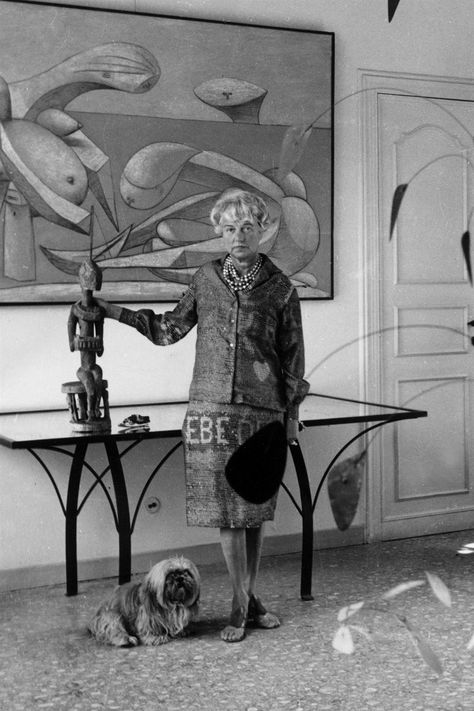 How, And Why, To Dress Like Peggy Guggenheim Jenny Walton, Peggy Guggenheim, Very Important Person, Vogue Vintage, Max Ernst, Alexander Calder, Vintage Shopping, Statement Art, Mark Rothko