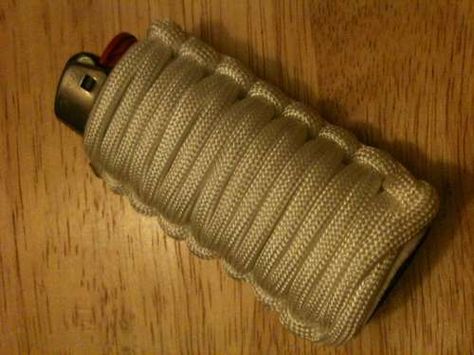 Lighter Wrap, Cricket Lighter, Jewelry Hacks, Decorative Knots, Paracord Diy, Bic Lighter, Lighter Case, Paracord Projects, How To Make Light