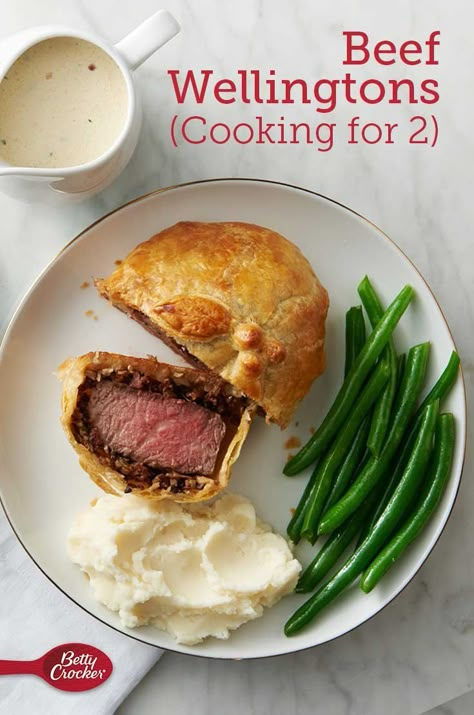 Make an impressive dinner worthy of a fine dining restaurant, right at home and sized perfectly for two! Flaky pastry is wrapped around tender filet mignon and flavorful sautéed mushrooms. Making two individual portions not only simplifies the process of making this legendary recipe, it also avoids wasting the ingredients. Impressive Dinner, Beef Wellington Recipe, Sautéed Mushrooms, Beef Filet, Dinner For 2, Recipes For Two, Fine Dining Recipes, Dining Restaurant, Beef Wellington