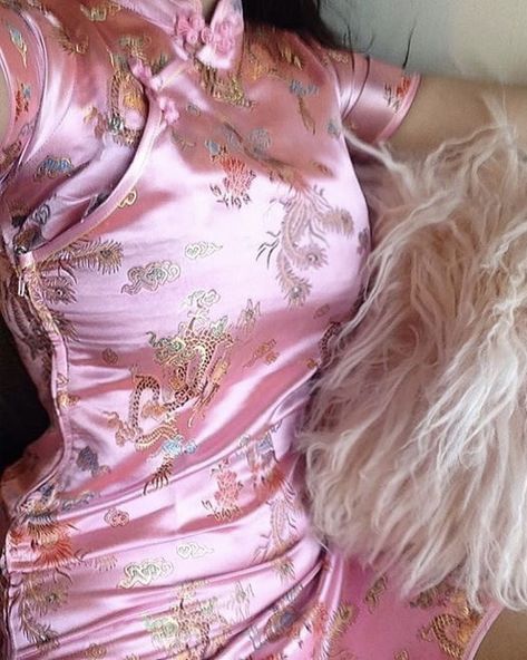 Robes Glamour, Look Rose, Chinese Style Dress, Chinese Dress, Looks Style, Fashion Killa, Aesthetic Outfits, Cute Fashion, Aesthetic Clothes