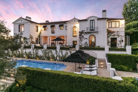 Bel-Air Georgian Traditional | $32,500,000 — Trista Rullan Bel Air Mansion, Los Angeles Real Estate, Floating Staircase, Modern Mansion, Los Angeles Homes, Celebrity Houses, American Idol, Bel Air, Selling House