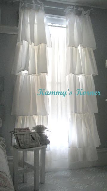 Rideaux Shabby Chic, Chic Curtains, Ruffle Curtains, Shabby Chic Wall Decor, Decoration Shabby, Shabby Chic Curtains, Shabby Chic Living, Shabby Chic Dresser, Decor Shabby Chic