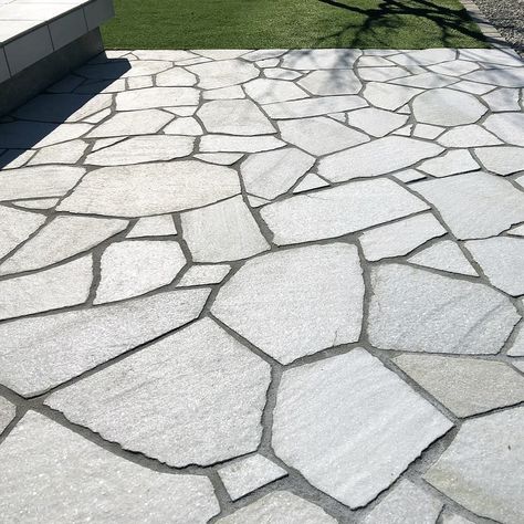 ambertiles_albion on Instagram: “Crazy Pave will enhance any traditional or modern design! It is perfect for commercial flooring, internal, external and pool surrounds!…” Pool Surround Ideas, Crazy Pavers, Grout Colours, Crazy Pave, Bejmat Tiles, Floor Inlay, Pool Surround, Pool Surrounds, Limestone Pavers