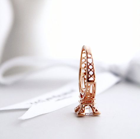 Romantic Eiffel Tower Crystal Pink Gold Ring,Kawaii Japanese Style Engraved Ring,The Love of Paris,Austria Crystal,Baroque Couples Ring Paris Ring, Pink Gold Rings, Mia 3, Wedding Rings Rose Gold, Rock Chic, The Eiffel Tower, Put A Ring On It, Mode Inspiration, Engraved Rings