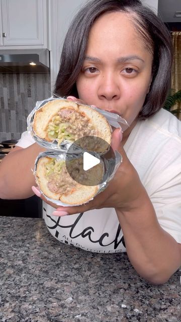 Chopped Cheese Burgers, Chopped Cheese Recipe, Chop Cheese Burger, Tik Tok Chopped Sandwich, Chop Cheese Sandwich Recipe, New York Chopped Cheese Sandwich, Chop Cheese Sandwich, Chopped Cheese Sandwich New York Recipe, Chop Cheese