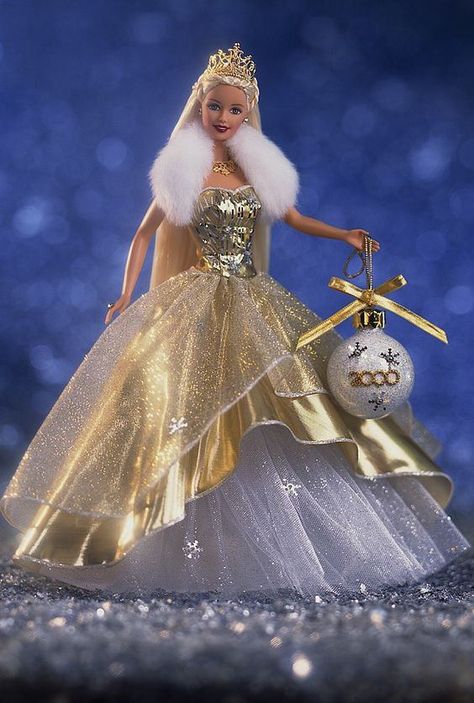 Accessoires Barbie, Happy Holidays Barbie, Barbie 2000, Christmas Barbie, Barbie Gowns, Holiday Barbie, Barbie Vintage, Beautiful Barbie Dolls, Bob Mackie