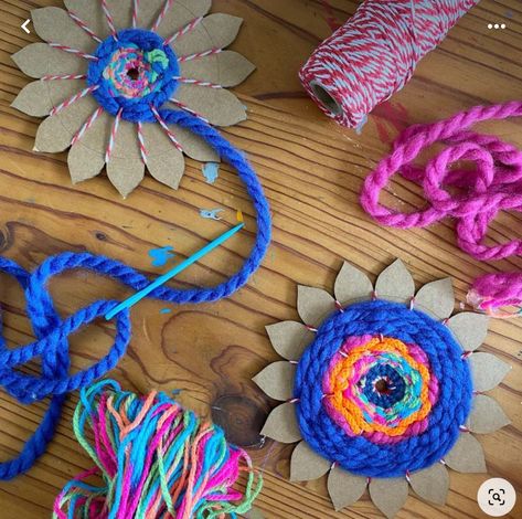 فن النسيج, Craft Boxes, Hantverk Diy, Weaving For Kids, Basket Diy, Jewellery Craft, Ideas For Easter Decorations, Ideas For Easter, Easter Decorations Kids