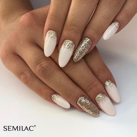 Nails With Gold Tips, Ivory Nails, Gold Gel Nails, Nails With Gold, September Nails, Formal Nails, Christmas Gel Nails, Racun Shopee, Cream Nails