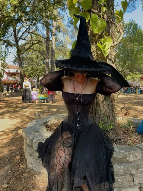 Vampire witch costume Midevil Witch Costumes, Punk Witch Costume, Creepy Witch Costumes, Halloween Witch Costume Ideas, Unique Witch Costumes, Fitted Witchy Costume For Cosplay Events, Cottage Witch Costume, Colorful Witch Costume, Witch Costumes Corset