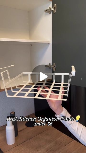 Organization Basement, Sloped Ceiling Bathroom, Ikea Kitchen Organization, Hacks For Small Spaces, Smart Storage Ideas, Attic Bedroom Storage, Small Studio Apartment Decorating, Ikea Organization Hacks, Ikea Crafts