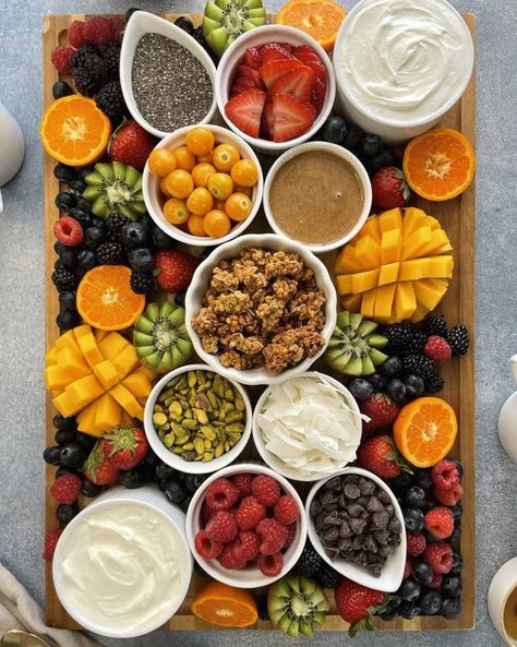 Yogurt Parfait Bar, Breakfast Boards, Toppings Bar, Eat Greek, Yogurt Toppings, Almond Yogurt, Fancy Breakfast, Fresh Snacks, Fruit Cup