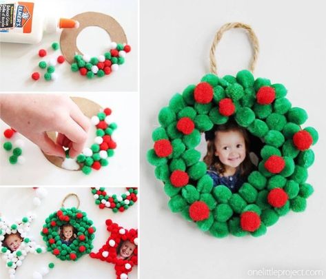 Christmas Photo Ornaments, Pom Pom Christmas, Crafted Gifts, Christmas Crafts For Toddlers, Preschool Christmas Crafts, Christmas Crafts For Kids To Make, Kids Christmas Ornaments, Presents Christmas, Photo Christmas Ornaments