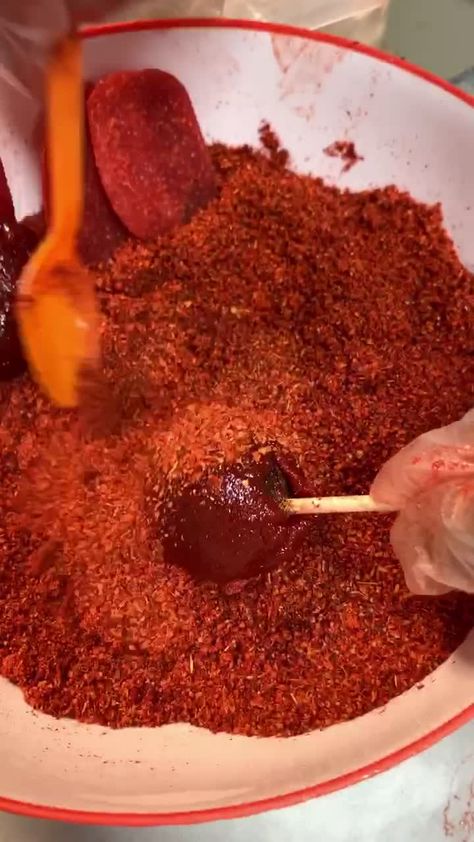 Diy Mexican Candy, How To Make Chamoy Candy, Chamoy Gushers, Chamoy Tajin Candy, Gummies With Chamoy And Tajin, Mexican Candy With Chamoy And Tajin, Red Quinceanera Ideas, Disney Themed Food, Candy Videos