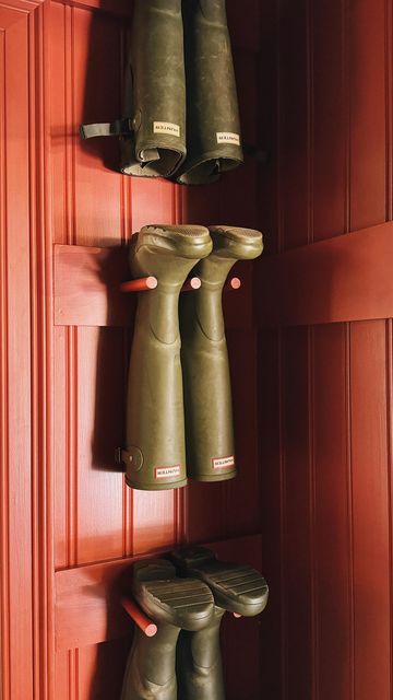 Farm Boot Storage, Outdoorsman Storage, Muck Boot Storage, Boot Display Ideas Bedroom, Small Cabin Storage Ideas, Welly Boot Storage, Diy Boot Storage, Boot Cupboard, Wellie Storage