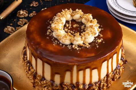 Orange Velvet Pound Cake, Pudding Layer Cake, Coffee Caramel Sauce, Latte Cake, Cake With Coffee, Coffee Caramel, Coffee Buttercream, Food Film, Delish Desserts