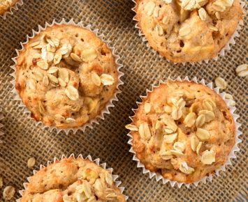 Apple oatmeal muffins, sweetened with honey are healthy and fabulous. Apple Muffins Healthy, Basic Baking, Apple Oatmeal Muffins, Homemade Nut Milk, Apple Muffin Recipes, Apple Cinnamon Muffins, Light Breakfast, Apple Oatmeal, Apple Muffins