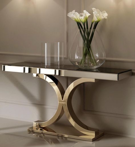 24 carat gold and mirror designer console table Designer Console Table, Tv Mural, Contemporary Console, Console Table Decorating, Mirrored Console Table, Glass Console Table, Chelsea London, Boardroom Table, Outdoor Furniture Sofa