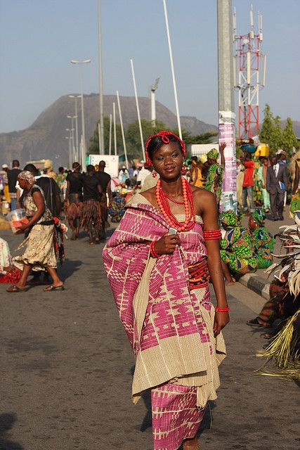 Nigerian Culture Traditional Dresses, West African Traditional Clothing, African Cultural Clothing, African Cultural Wear, Traditional Nigerian Clothing, Nigerian Traditional Clothing, Nigeria Culture, Nigerian Clothes, Nigerian Clothing