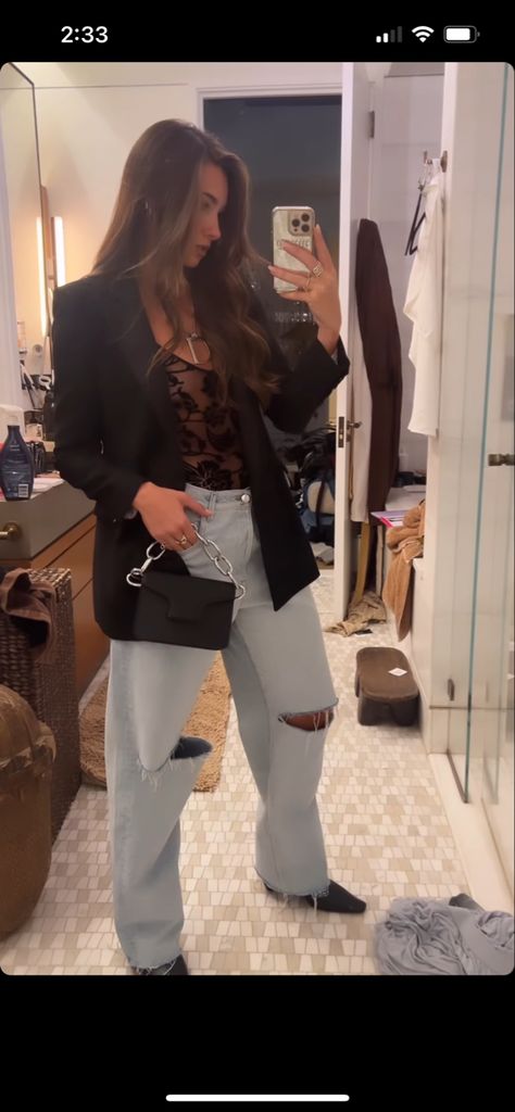 Blazer Bar Outfit, Jeans And Blazer Outfit Night Out, Black Blazer And Jeans Outfit Women Night Out, Wide Leg Jeans Night Outfit, We Wore What Danielle Bernstein, Wide Leg Jeans Outfit Night Out, 90s Blazer Outfit, 90s Going Out Outfit, Blazer Outfits Night Out