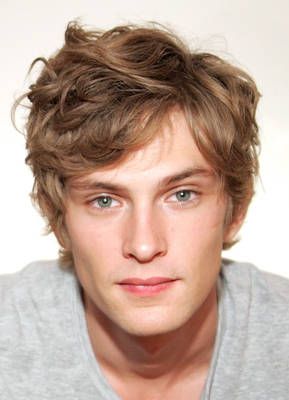 This is a great side-part! If you want to part it to the side, do it like this! Mens Hairstyles 2014, Mathias Lauridsen, Older Mens Hairstyles, Male Hairstyles, The Last Hours, Male Character Inspiration, Teenage Guys, Mens Hairstyles Medium