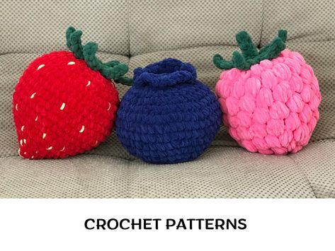 Giant Strawberry Crochet Pattern, Giant Crochet Pillow, Chunky Yarn Crochet Pillow, Crochet Fruit Plush, Strawberry Crochet Plush, Fun Crochet Pillows, Crochet Fruit Pillow, Giant Amigurumi Free Pattern, Blueberry Crochet Free Pattern