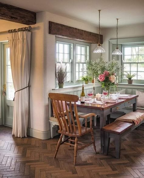 Laura Ann, Cottage Journal, Cow Parsley, Instagram Breakfast, Cottage Interiors, Dining Room Inspiration, The Cottage, Dining Room Design, Cottage Homes