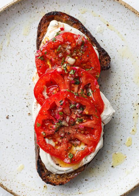 Marinated Tomatoes + Cashew Cream Cheese On Toast - SO VEGAN Cream Cheese On Toast, Peanut Butter Chocolate Bark, Cream Cheese Toast, Cashew Cream Cheese, Cheese On Toast, Creamy Orzo, Broccoli Fritters, Tomatoes On Toast, Marinated Tomatoes