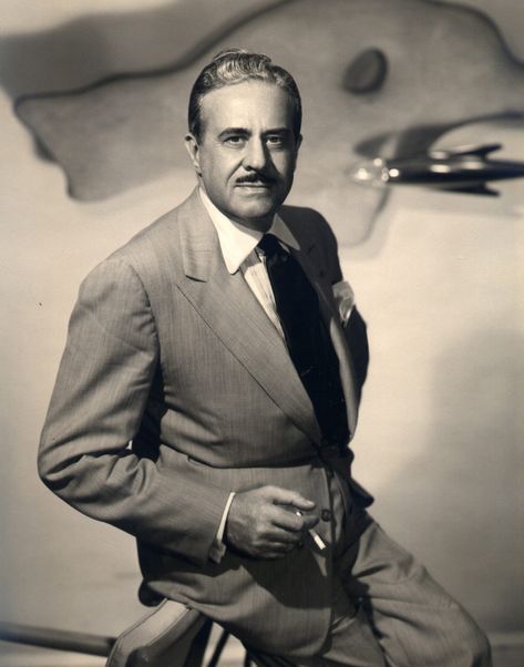 Raymond Loewy 1 1480x1882 - Film - Raymond Loewy: Father of Industrial Design Raymond Loewy Design, Bp Logo, Raymond Loewy, Massimo Vignelli, Milton Glaser, Pennsylvania Railroad, Air Force Ones, History Design, His Hands