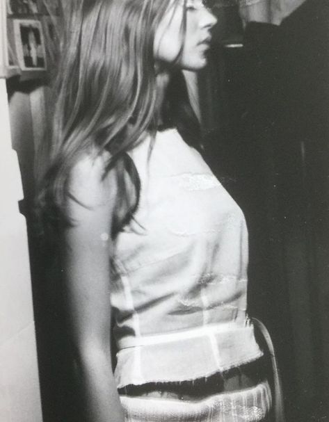 Kate Moss 90s, Model Aesthetic, Martin Margiela, 가을 패션, Model Life, Kate Moss, Back To Black, Pretty People, A Man