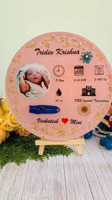 Resin
Resin photo frame
Baby born frame Resin Newborn Keepsake, Resin Art Baby Keepsake, Raisin Art Ideas, Resign Art Designs, Resin Art Baby Memory, Baby Resin Frame, Resin Baby Frame, Baby Resin Art, Resin Baby Keepsake