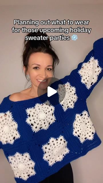 Granny Square Sweater Pattern Free, Snowflake Granny Square, Granny Square Sweater, Granny Square Pattern, Snowflake Sweater, Crochet Snowflakes, Granny Squares Pattern, Chunky Yarn, Square Pattern