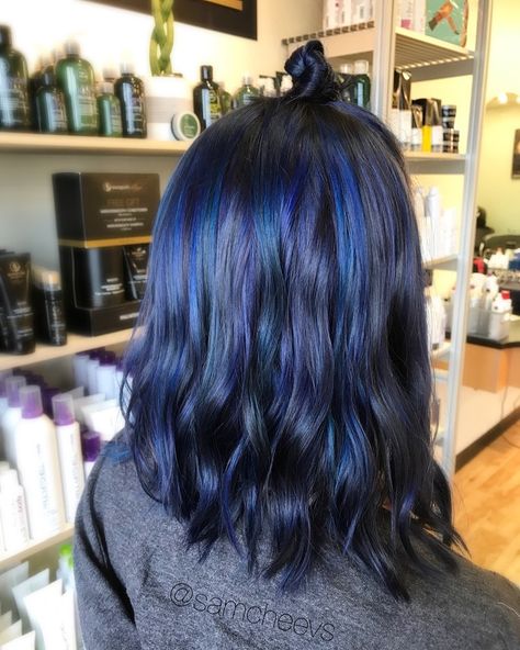 Midnight Blue Short Hair, Hair Color Dark Blue, Blue And Black Hair, Midnight Blue Hair, Indian Hair Color, Navy Blue Hair, Hair Color Asian, Ethnic Hair, Blue Ombre Hair