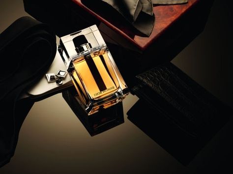 Dior Homme Intense - "How sexy do I smell?" Intense Photography, Dior Cologne, Dior For Men, Dior Homme Intense, Fragrance Men, Perfume Victoria Secret, Profumo Victoria Secret, Cologne Collection, Christmas Fragrance