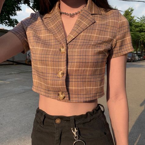 Mode Chanel, Tumblr Outfits, Cropped Shirt, Indie Outfits, Grunge Style, Mua Sắm, Korean Outfits, Looks Vintage, Retro Outfits