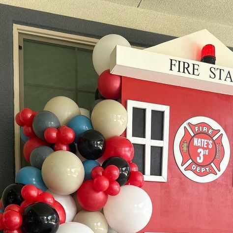 Firefighter Birthday Goodie Bags, Firefighter Birthday Backdrop, Firestation Birthday Party, Fire Truck Balloon Arch, Firetruck Birthday Party Ideas, Fireman Party Decorations, Fire Backdrop, Fire Truck Birthday Party Ideas, Fire Engine Birthday Party