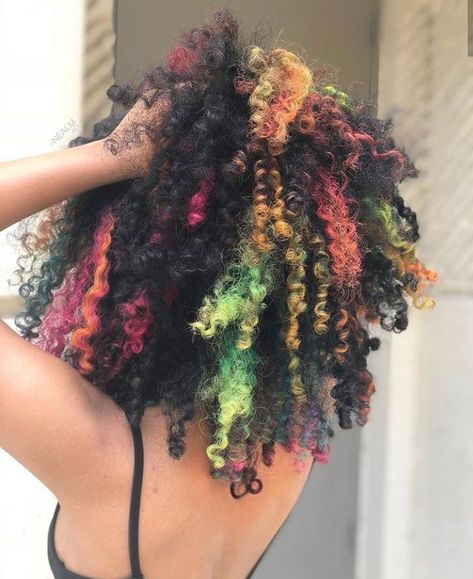 Dyed Curly Hair, Dyed Hair Inspiration, Colored Curly Hair, Dyed Natural Hair, Hairdos For Curly Hair, Pretty Hair Color, Natural Styles, Tone Hair, Dye My Hair