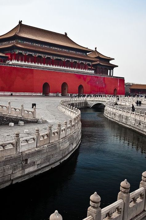 The 22 Most Beautiful Places In The World Forbidden City Beijing, Ancient Chinese Architecture, The Forbidden City, City Lifestyle, Imperial Palace, Forbidden City, Chinese Architecture, Beijing China, China Travel