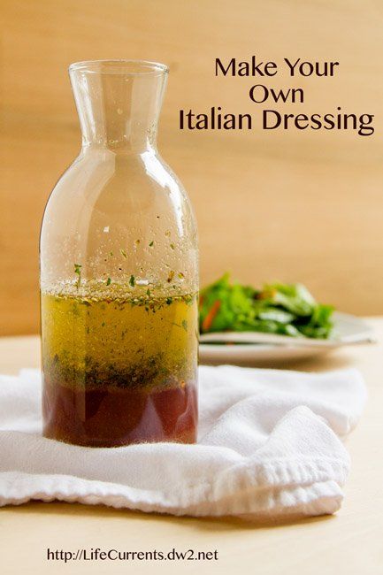 Salad Recipes With Italian Dressing, Recipes With Italian Dressing, Chopped Salads, Desserts Cheesecake, Italian Dressing Recipes, Vinaigrette Dressing Recipe, Vinegar Salad Dressing, Salad Kale, Homemade Italian Dressing