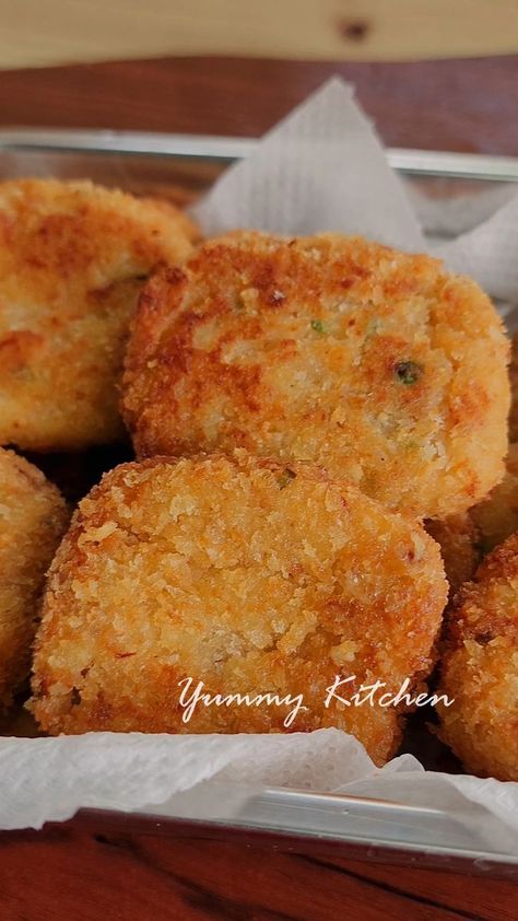 Tuna Nuggets | Yummy Kitchen | Yummy Kitchen · Original audio Tuna Puffs Recipes, Tuna Nuggets, Halibut Nuggets, Crispy Tuna Cakes Nyt, Fish Nuggets, Low Salt, Salad Sauce, Chicken Pot Pie, Pot Pie